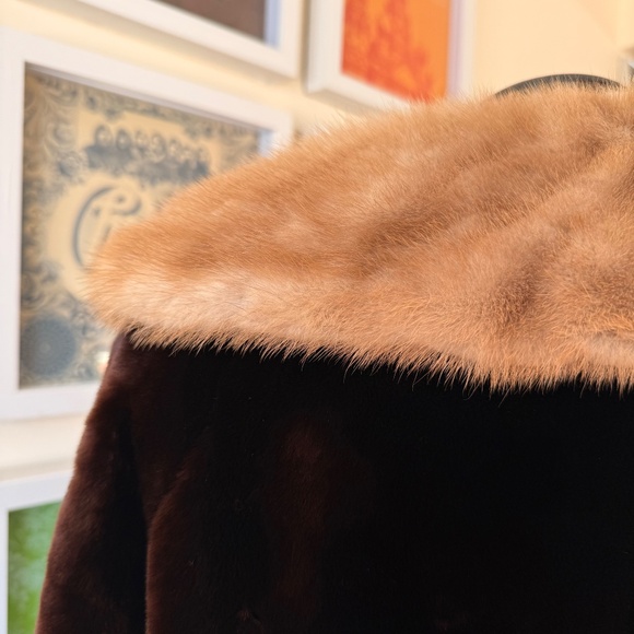 Luxe Vintage 60s Brown Mouton Fur Coat w/ Mink Collar Hudsons Bay Company - Picture 5 of 14